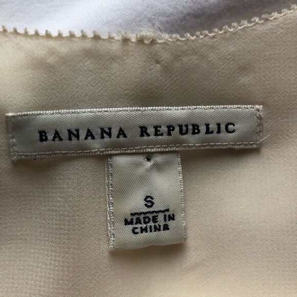 Banana Republic silk tank blouse ruffles cream Small - Picture 4 of 10